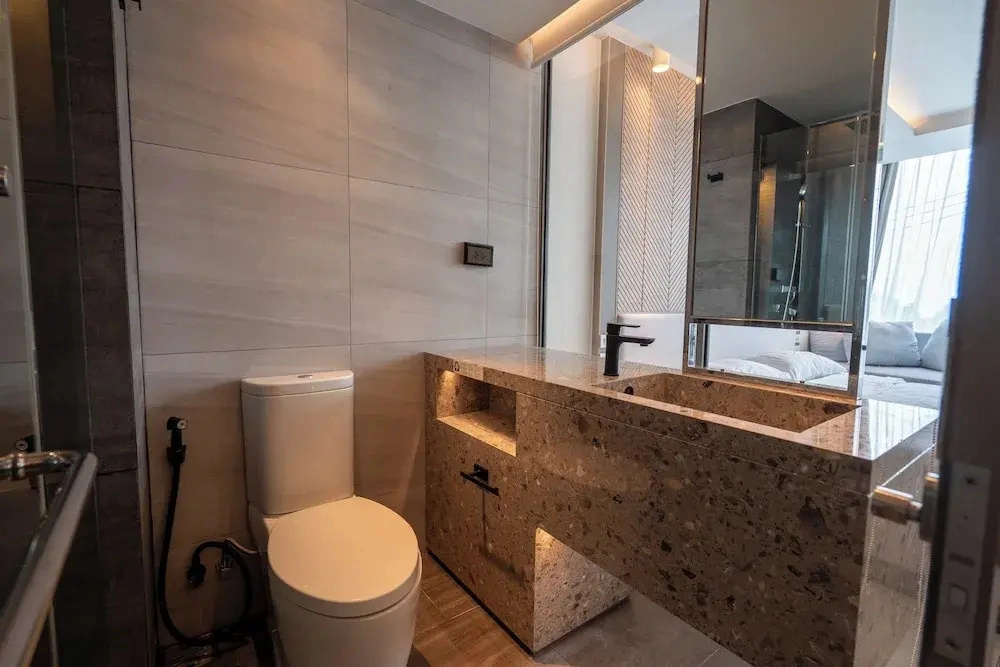 Bluphere residence by Prop Hopper