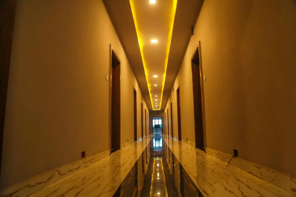 Aashirwad Hotels & Resort