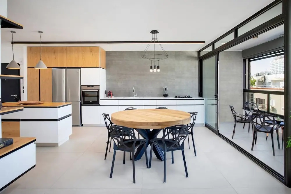 Industrial Chic 3BR in Smolenskin by HolyGuest