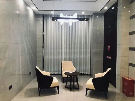 Homeinn Selected Hotel (Henan Science Museum Xianghu)