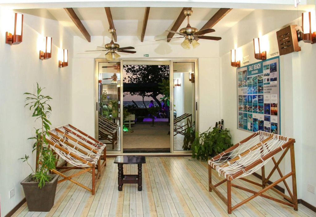 Salt Beach Hotel