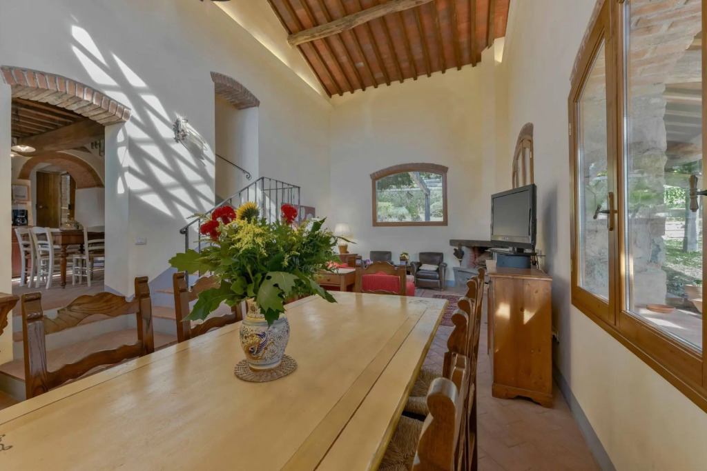 5 bedrooms villa in the Chianti region with private swimming poo, A/C and Wi-Fi-Podere Erica