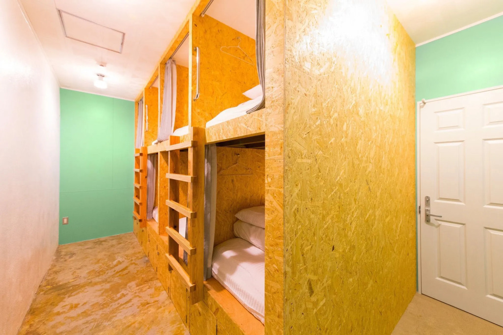 Seawall Hostel
