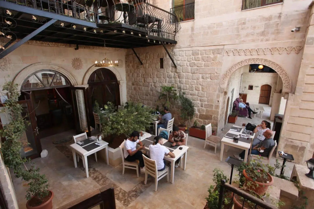 Tuğhan Hotel