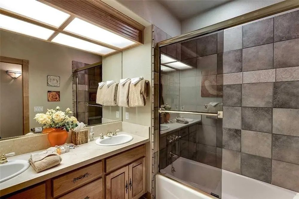 Tahoe Crestview Lodge - 5 Br Home