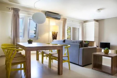 Aparthotel 5 Stars Karavomylos
