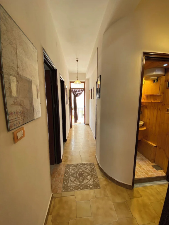 Apartment - Sleeps 5, Free Parking & Pet Friendl