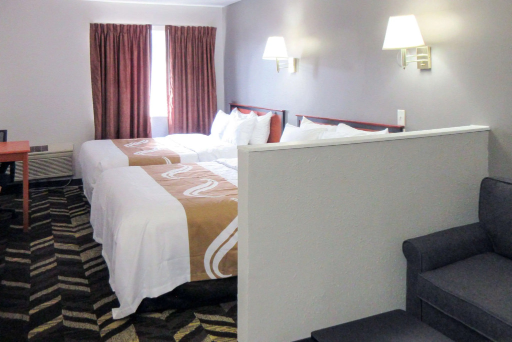 Quality Inn & Suites Salina National Forest Area