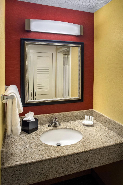 Courtyard by Marriott Tarrytown Westchester County