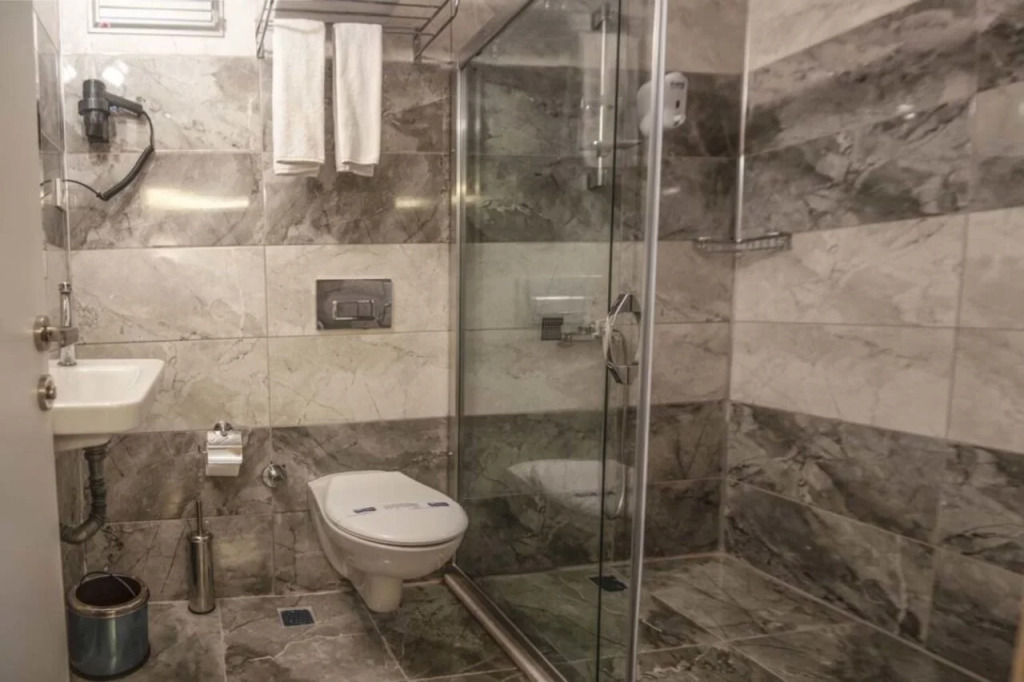 Sky Star Hotel - Bed & Breakfast