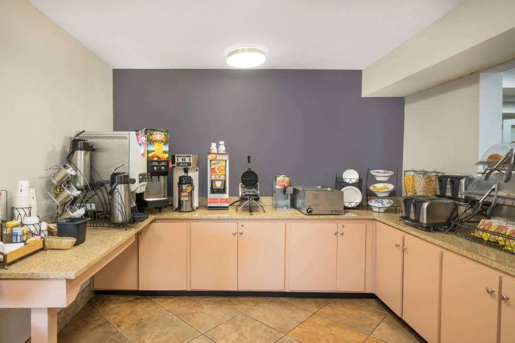 Microtel Inn by Wyndham Bowling Green