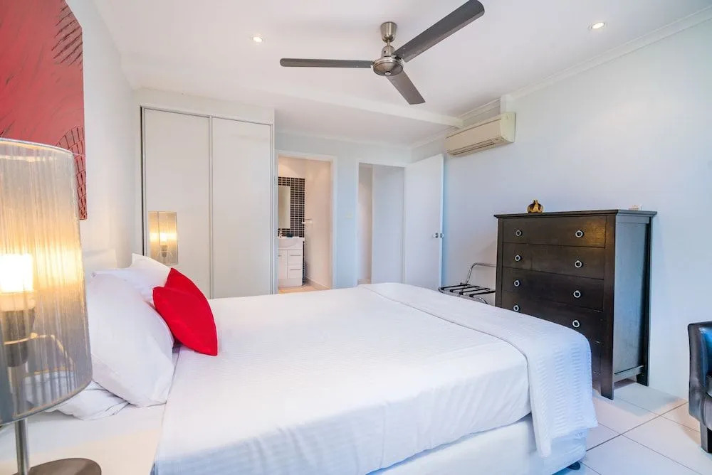 The Boutique Collection - Tranquility - Private Apartments