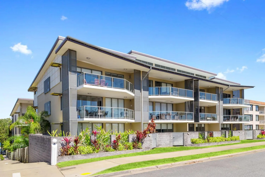 Beaches on Lammermoor Apartments