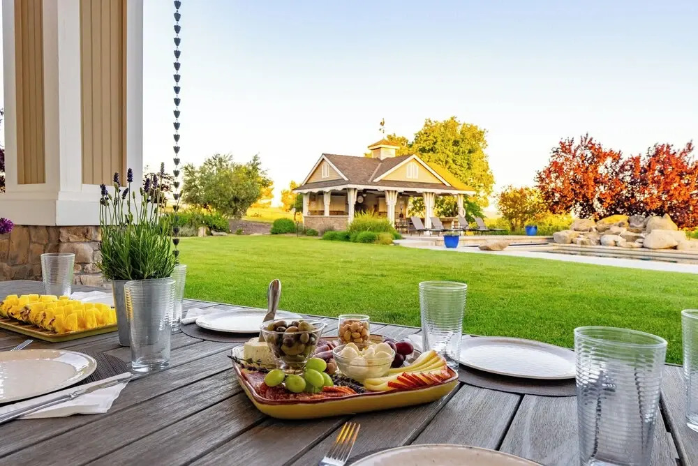 Frontier Farmhouse