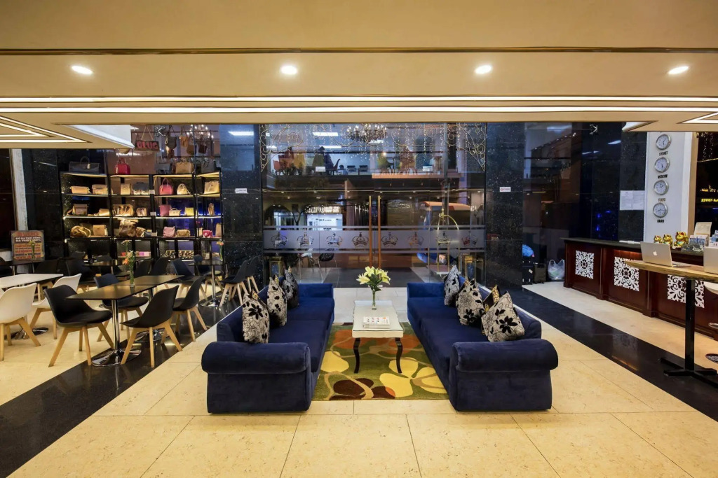 Golden Crown Hotel