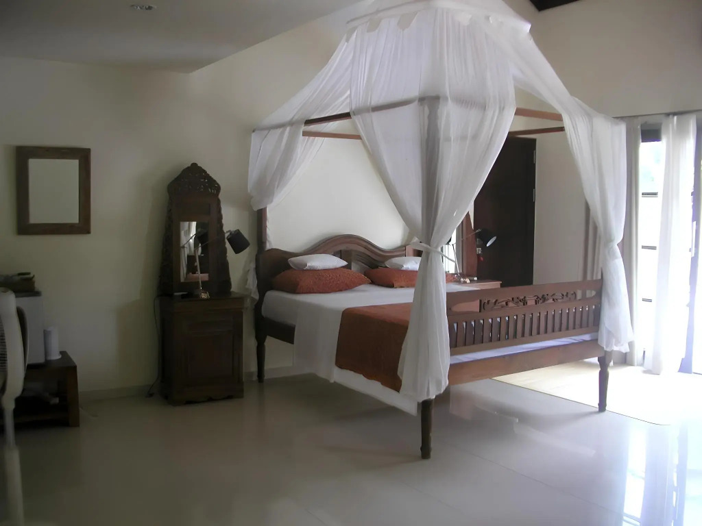 Frangipani Beach Hotel