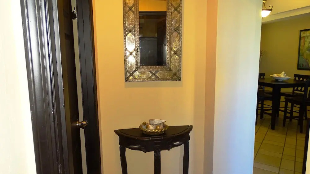 Grande 202- 1 Br Condo