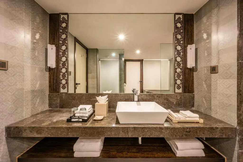 Silver Waves Resort & Spa - Daman