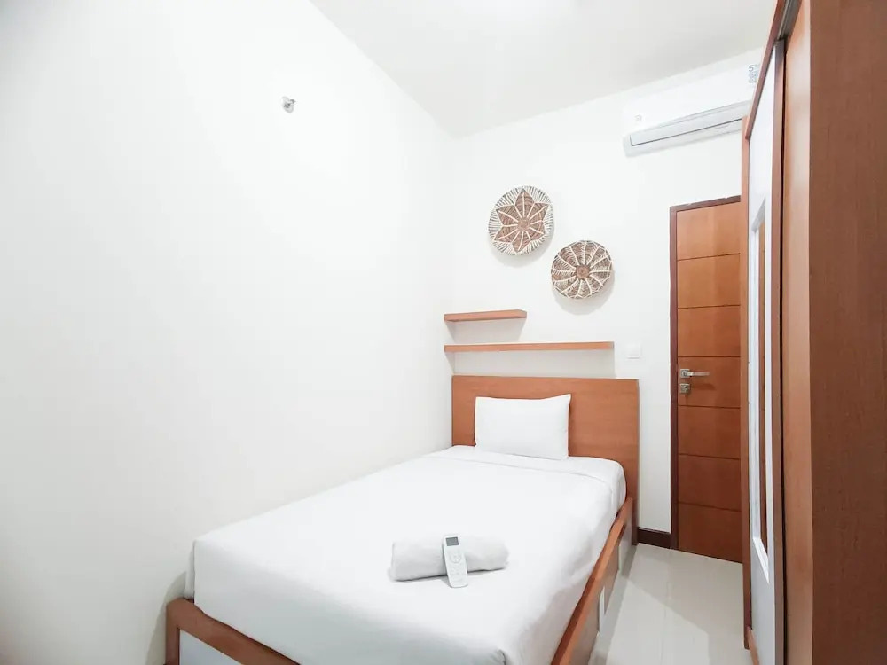 Spacious And Comfortable 3Br Vida View Makassar Apartment