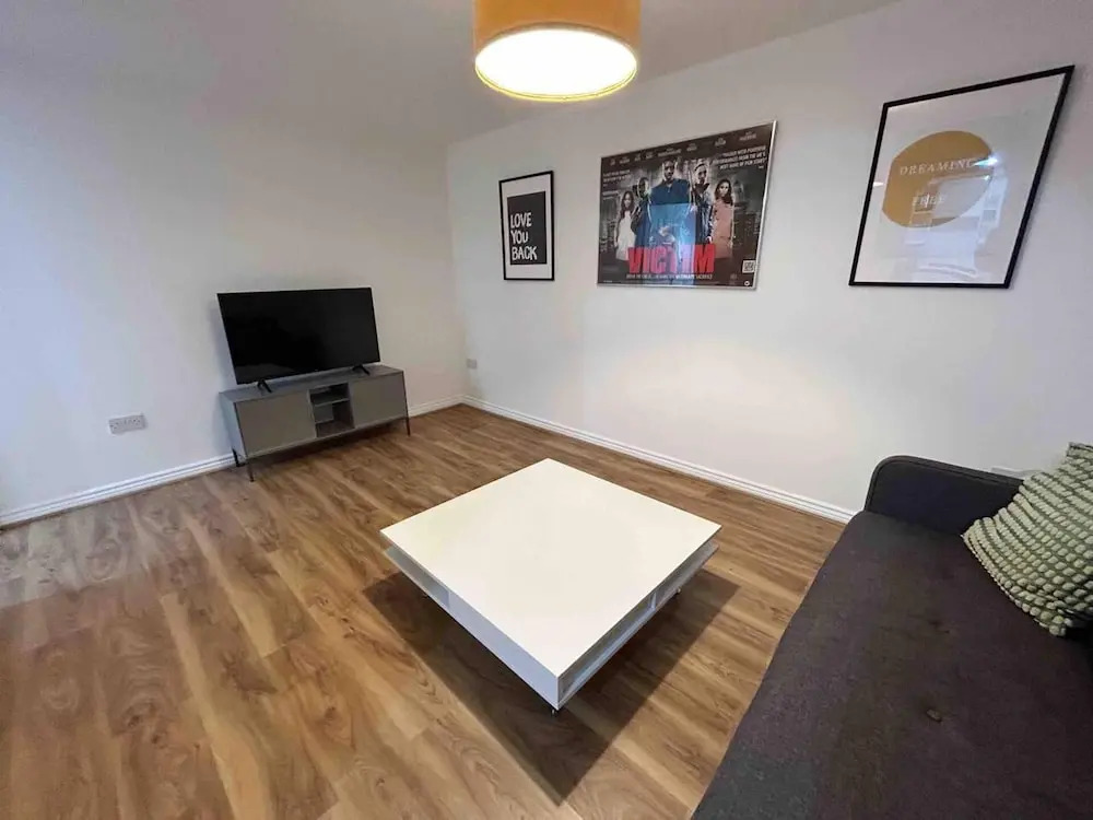1-bed Apartment in Greater London Next to Station