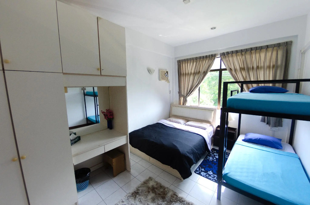 Poni Homestay