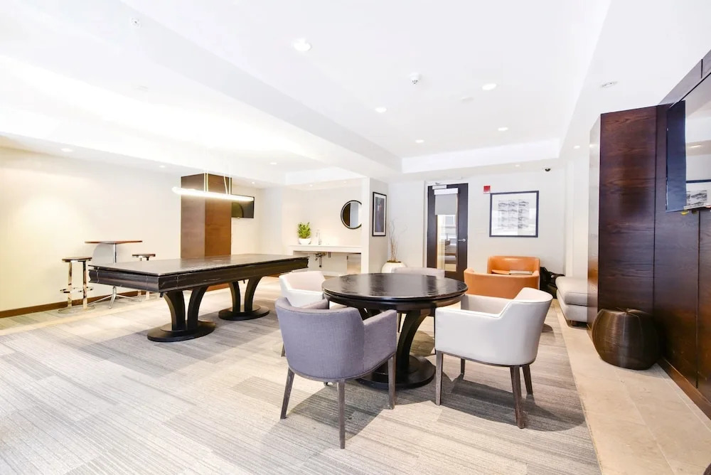 Bluebird Suites at Boylston