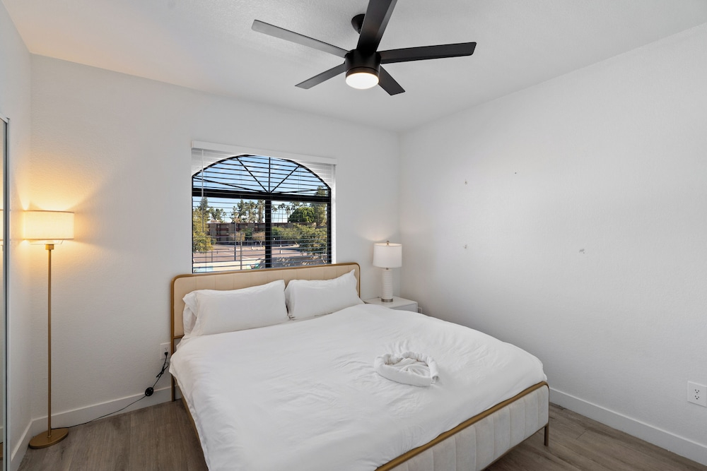 Upscale Stay w Heated Pool 8mins to ASU