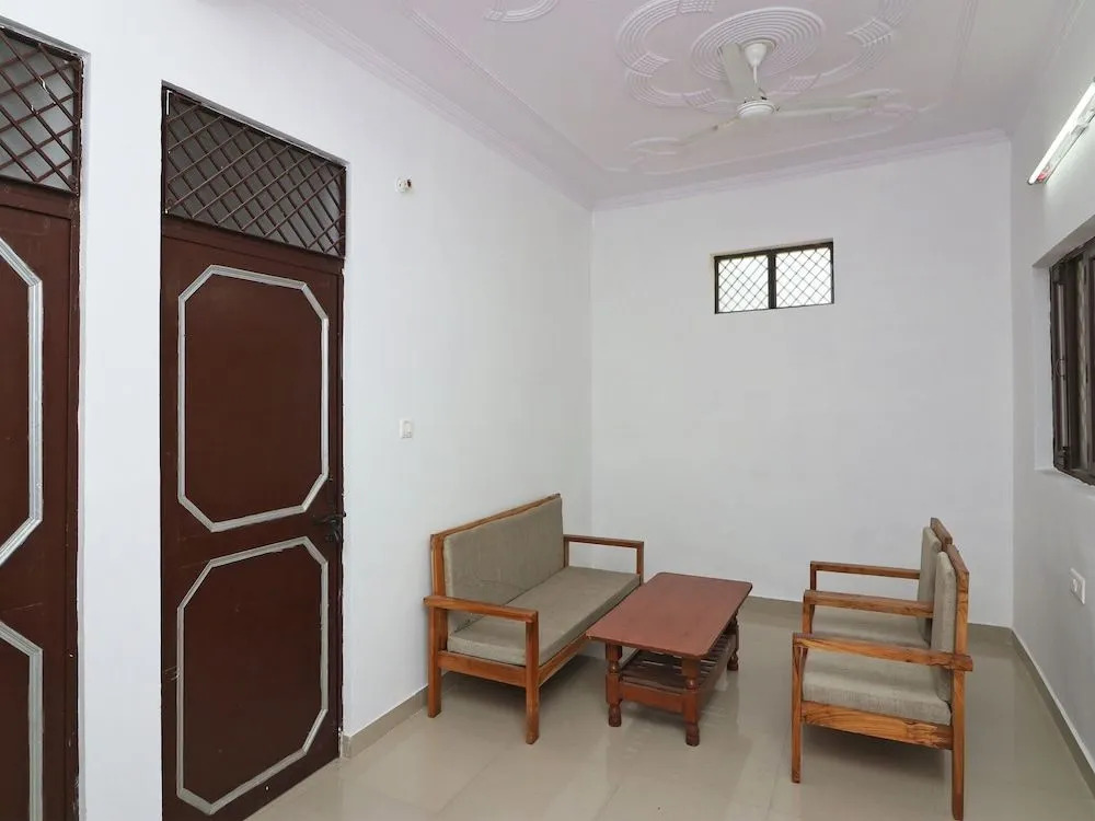 OYO 14148 Home Modern 2BHK Cottage Bhimtal Haldwani Road