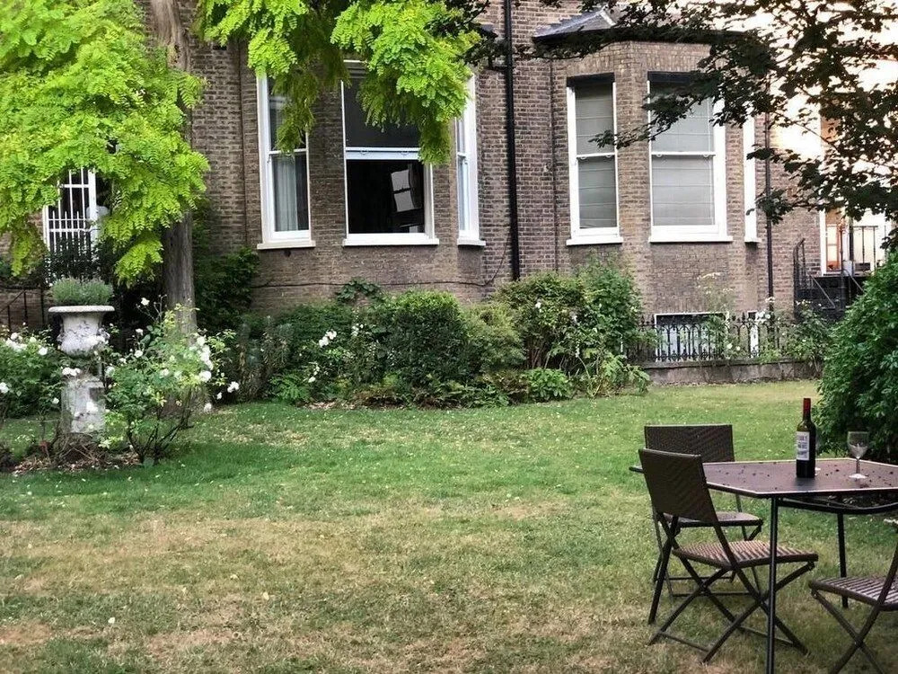 Holland Park Residence
