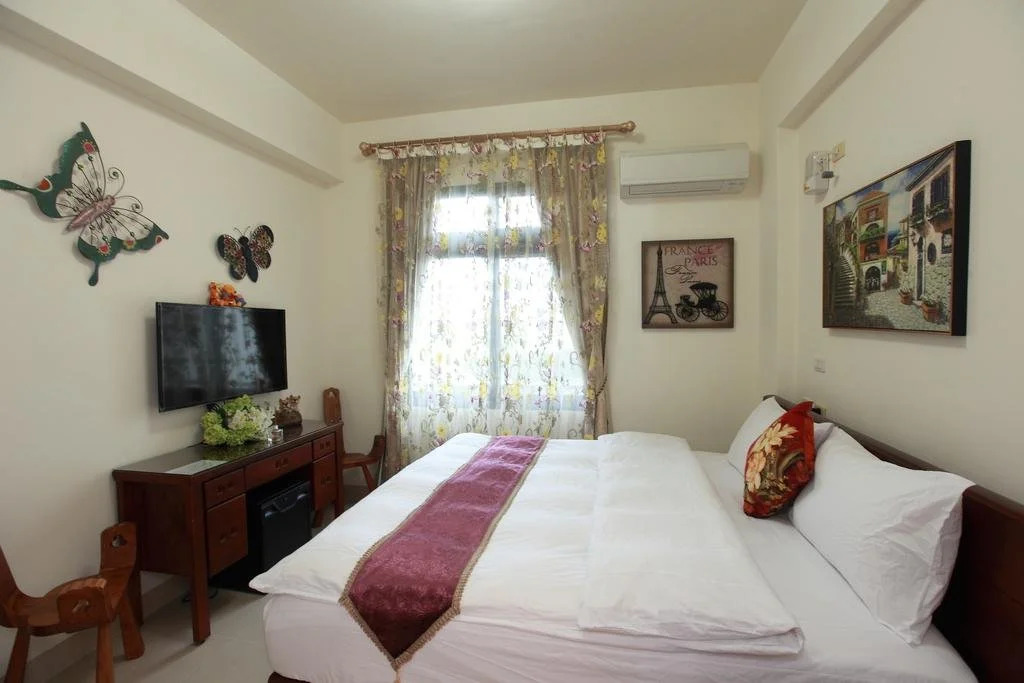 Field Country Homestay