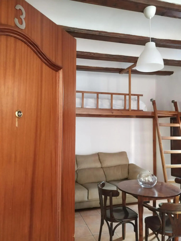 Bonito apartamento con encanto en casco antiguo RON 7