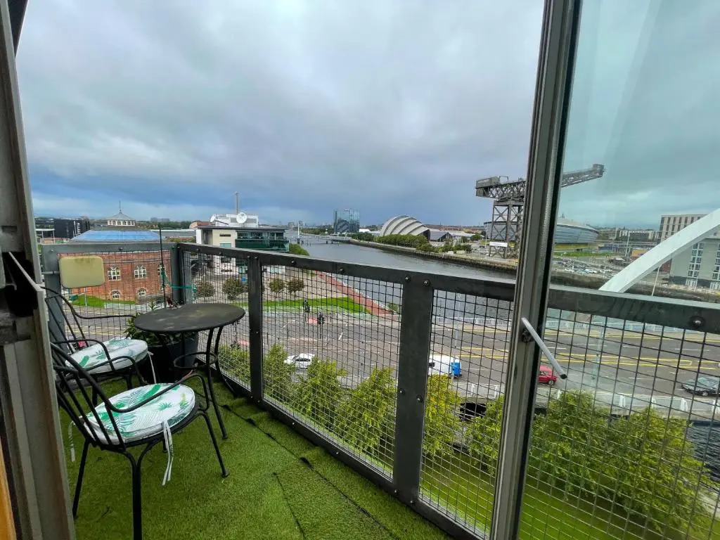 SECC HYDRO 3 bedroom Apartment with View