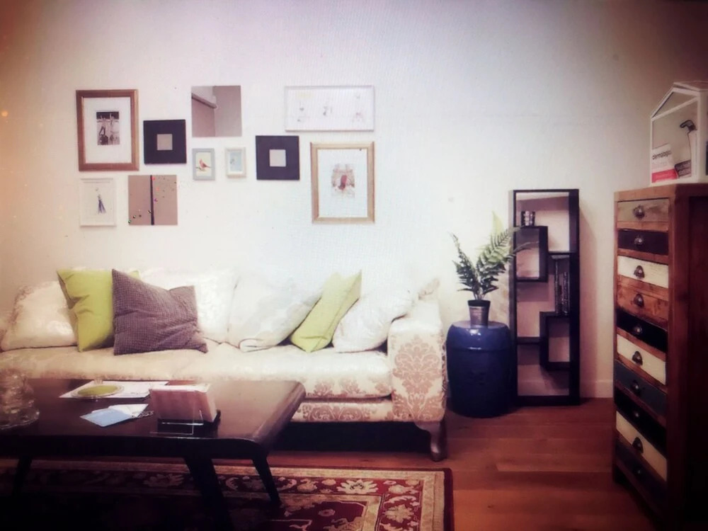 Modern Classy 3 lv Townhouse with WIFI