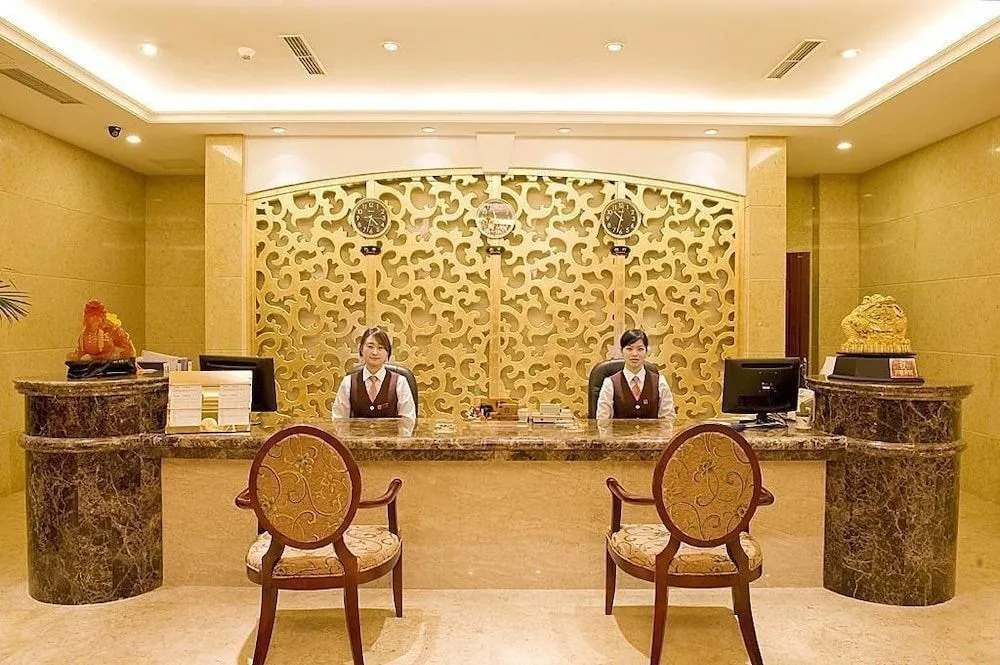 Dragon Hotel