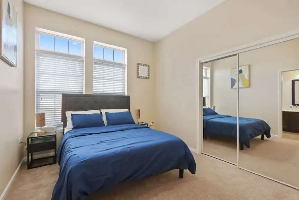 Cozy 3bd, 3BA Downtown Indy