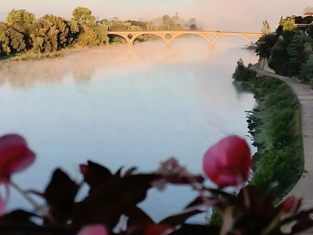 Côté Garonne-Le balcon des dames