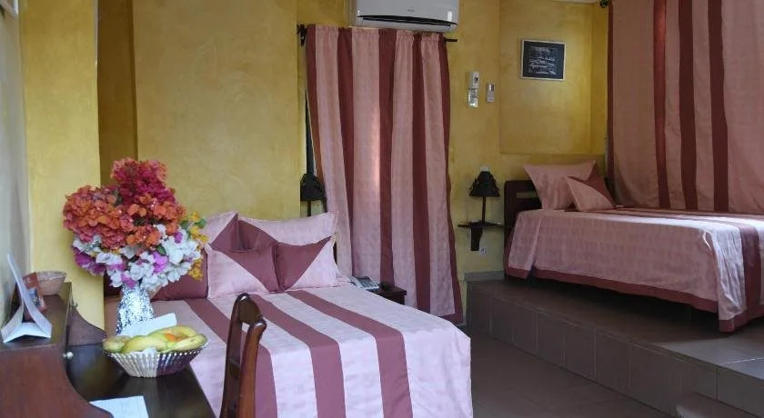 La Maison Rose