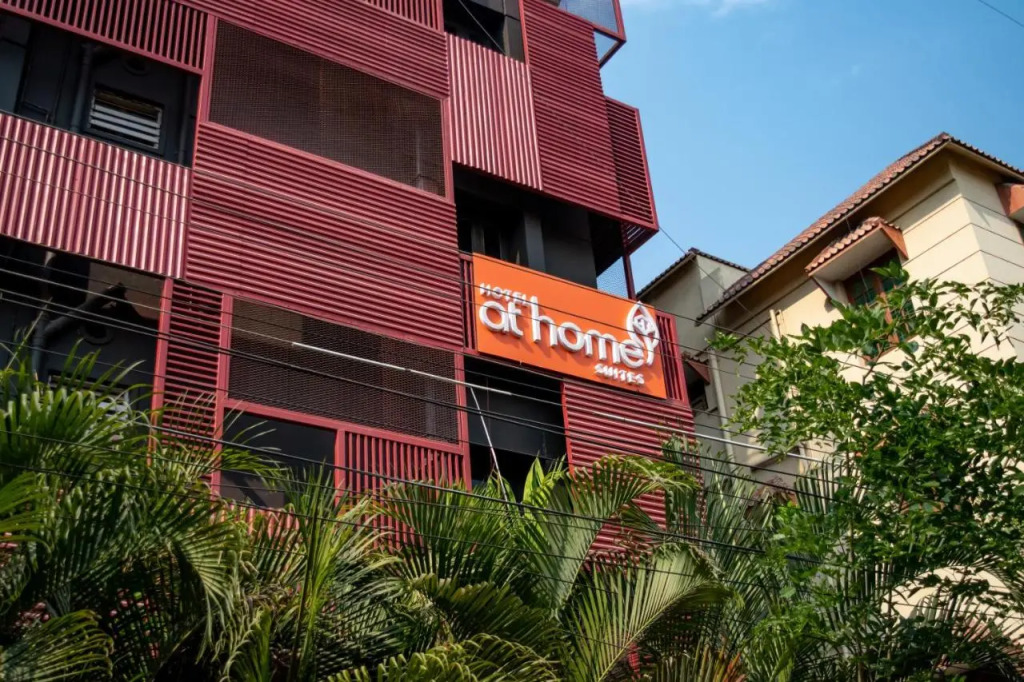Hotel At Home Suites