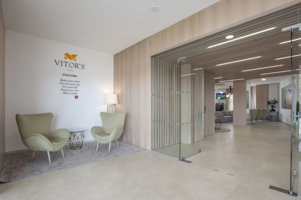 Vitors Plaza