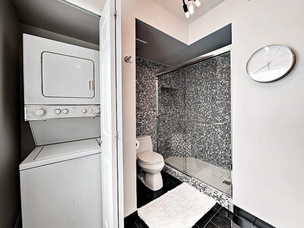 Chic SoBro - 1 Br Apts