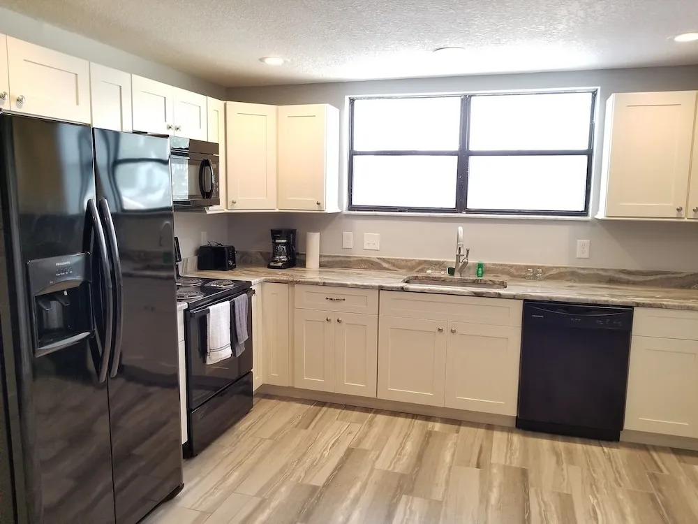 Sea Spray Condo