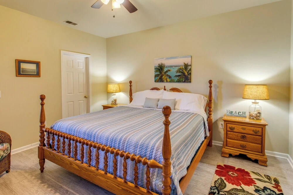 Pool & Hot Tub Access! Waterfront Sunset Beach Gem