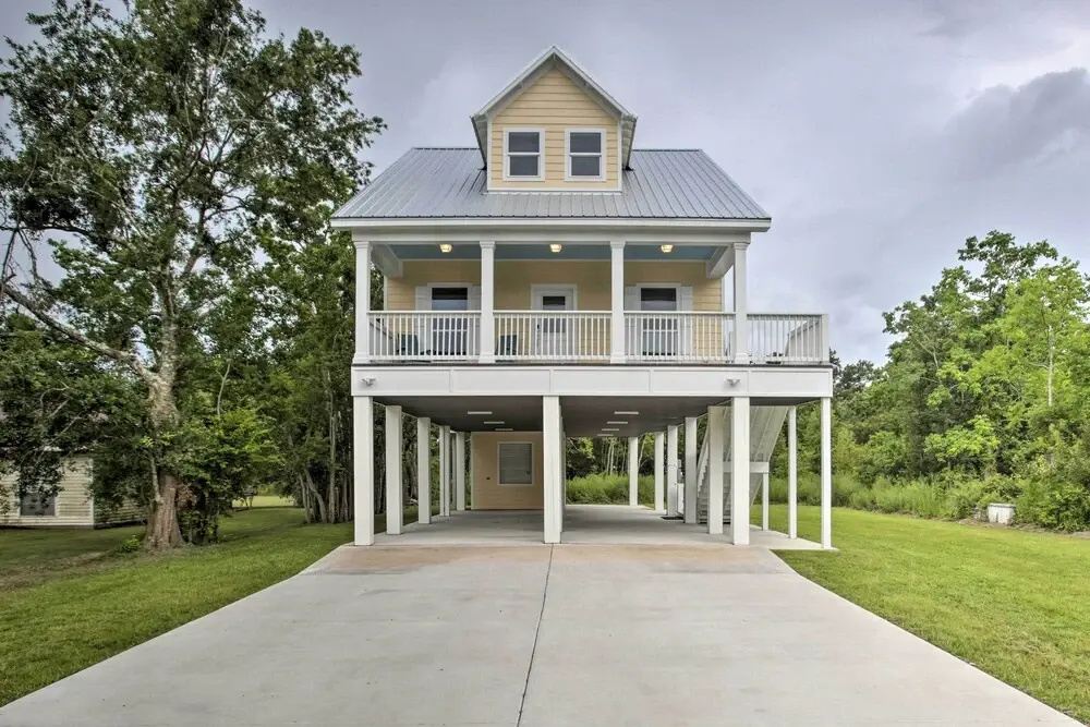 Modern Waveland Home w/ Deck, Walk to Beach!