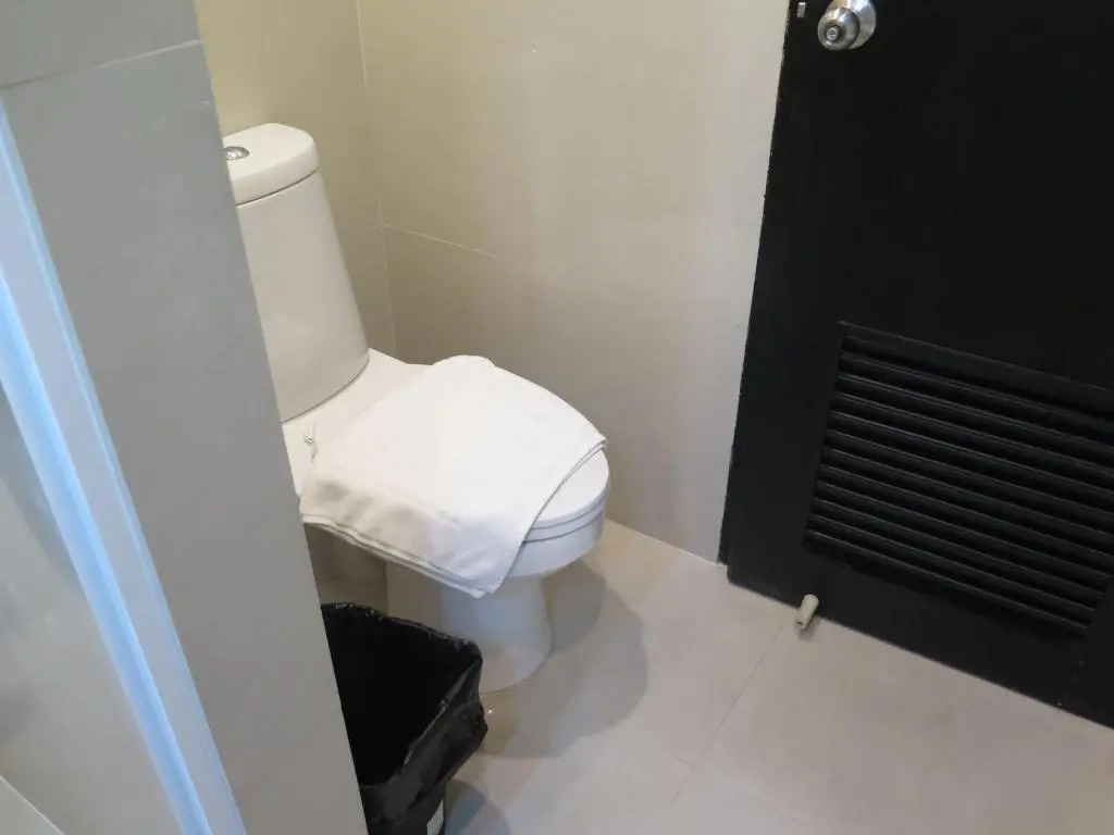 7C - 2 Bedroom Downtown Apartment With Shared Pool