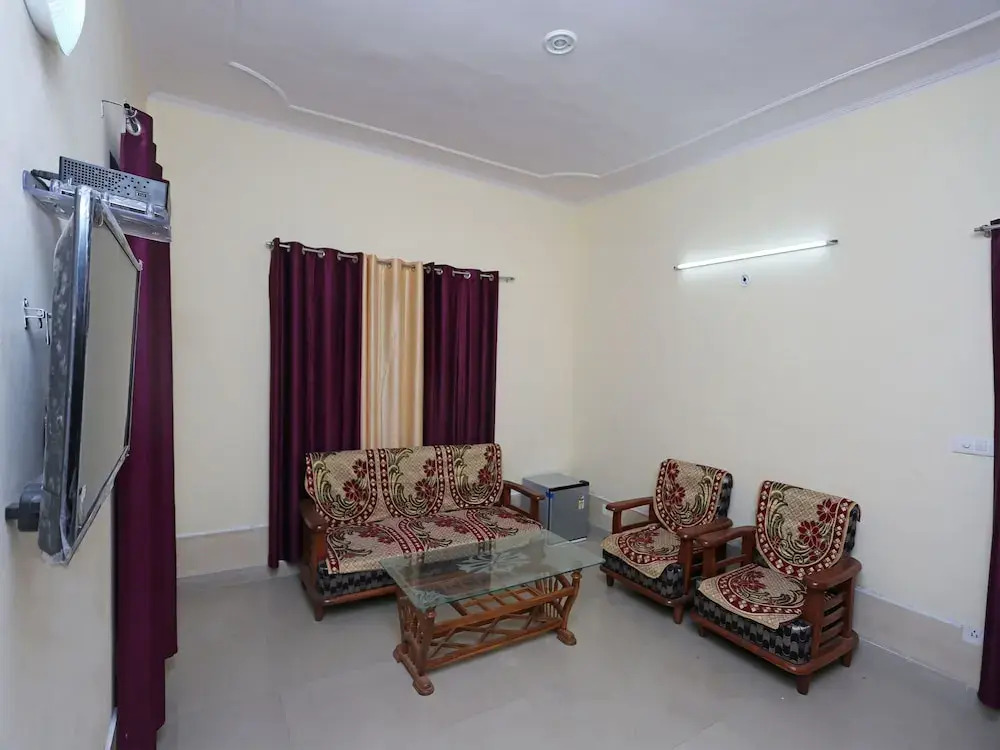 OYO 12265 Home 2BHK Naini Paradise Bhowali Ramgarh