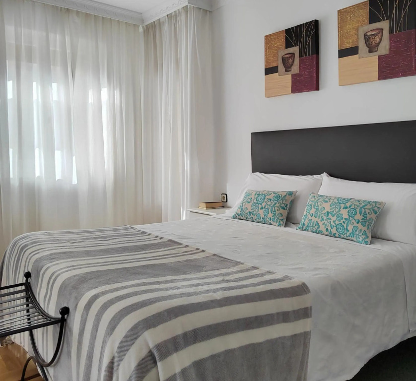 APARTAMENTOS ALBACETE CENTRO. parking cubierto inc