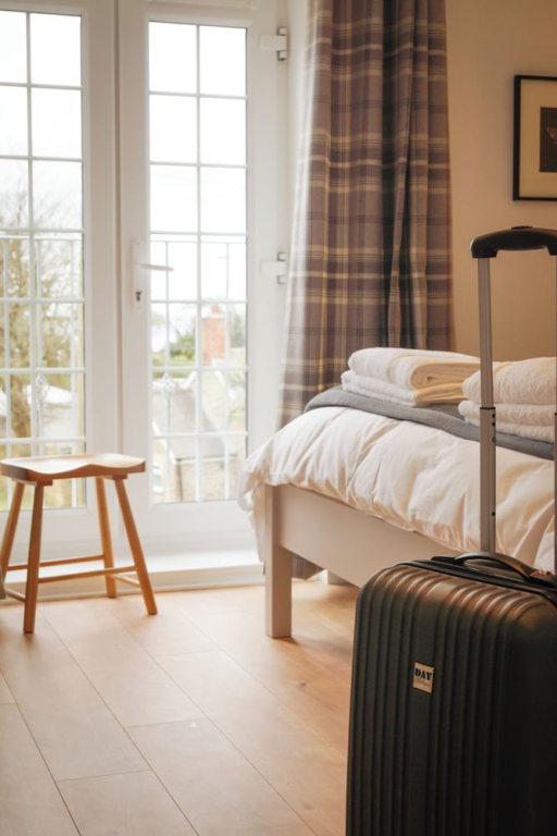 Lemon Tree Rooms - Newly Refurbished Coastal Stay
