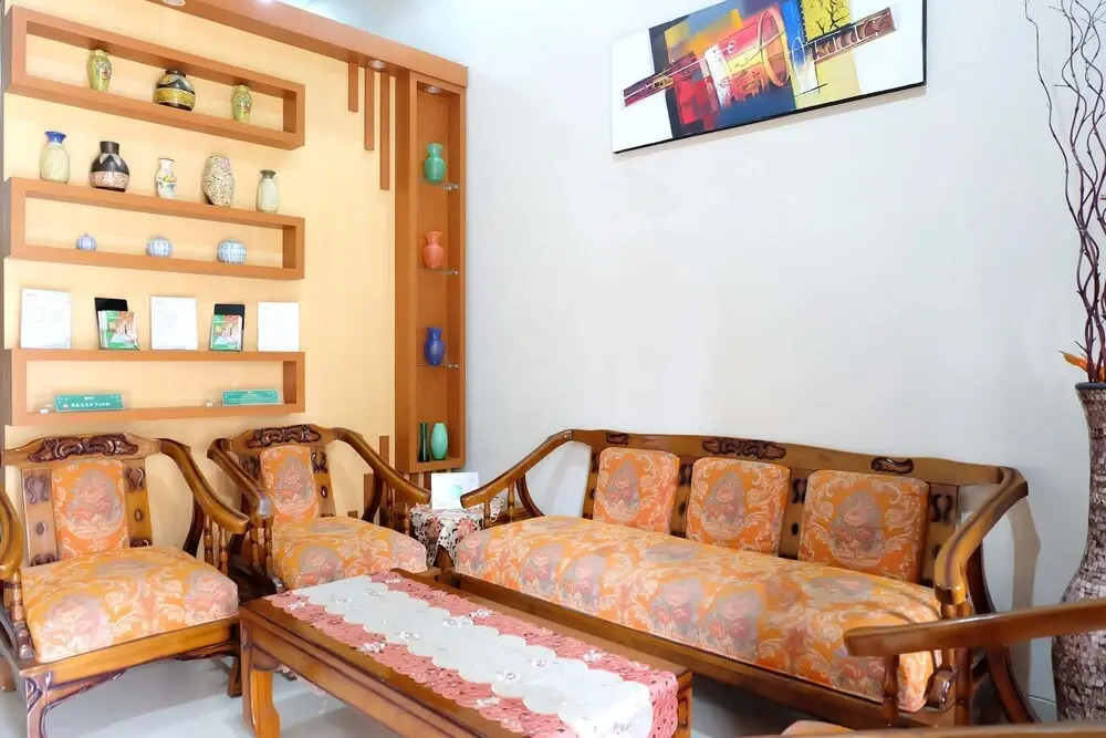 Simply Homy Guest House Uty Kronggahan