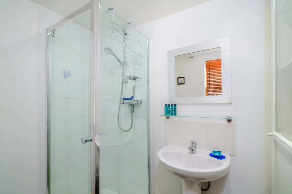Homely and Spacious 4 Bed, up to 7 Guests, Dalston