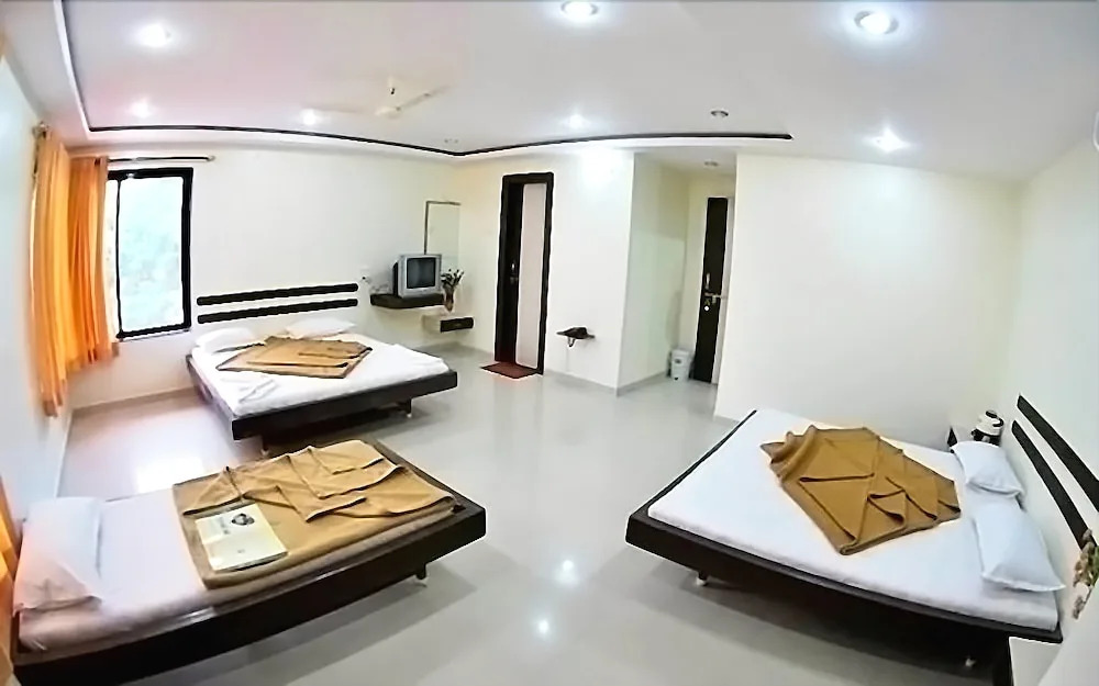 Hotel Sai Geeta